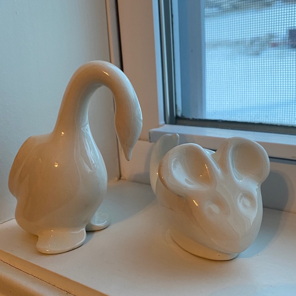 Vintage optical illusion ceramics